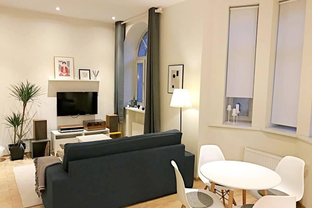 Апартаменты Retro Inspired Minimalist Studio Apartment Каунас-42
