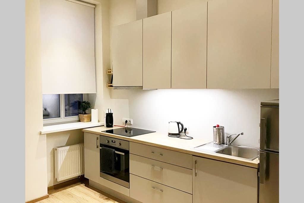 Апартаменты Retro Inspired Minimalist Studio Apartment Каунас-11